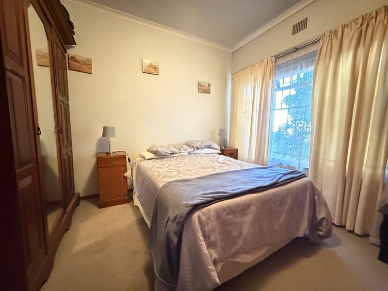 4 Bedroom Property for Sale in Bergzicht Western Cape